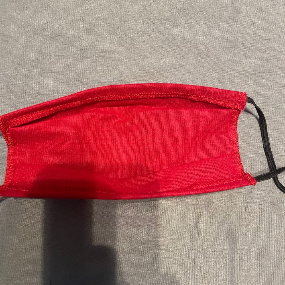 Embroidered face mask - Picture 6 of 12